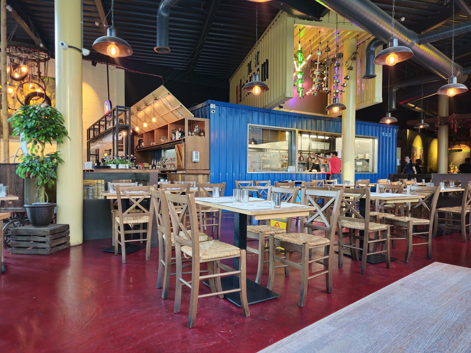 Indian Tiffin Room: the place