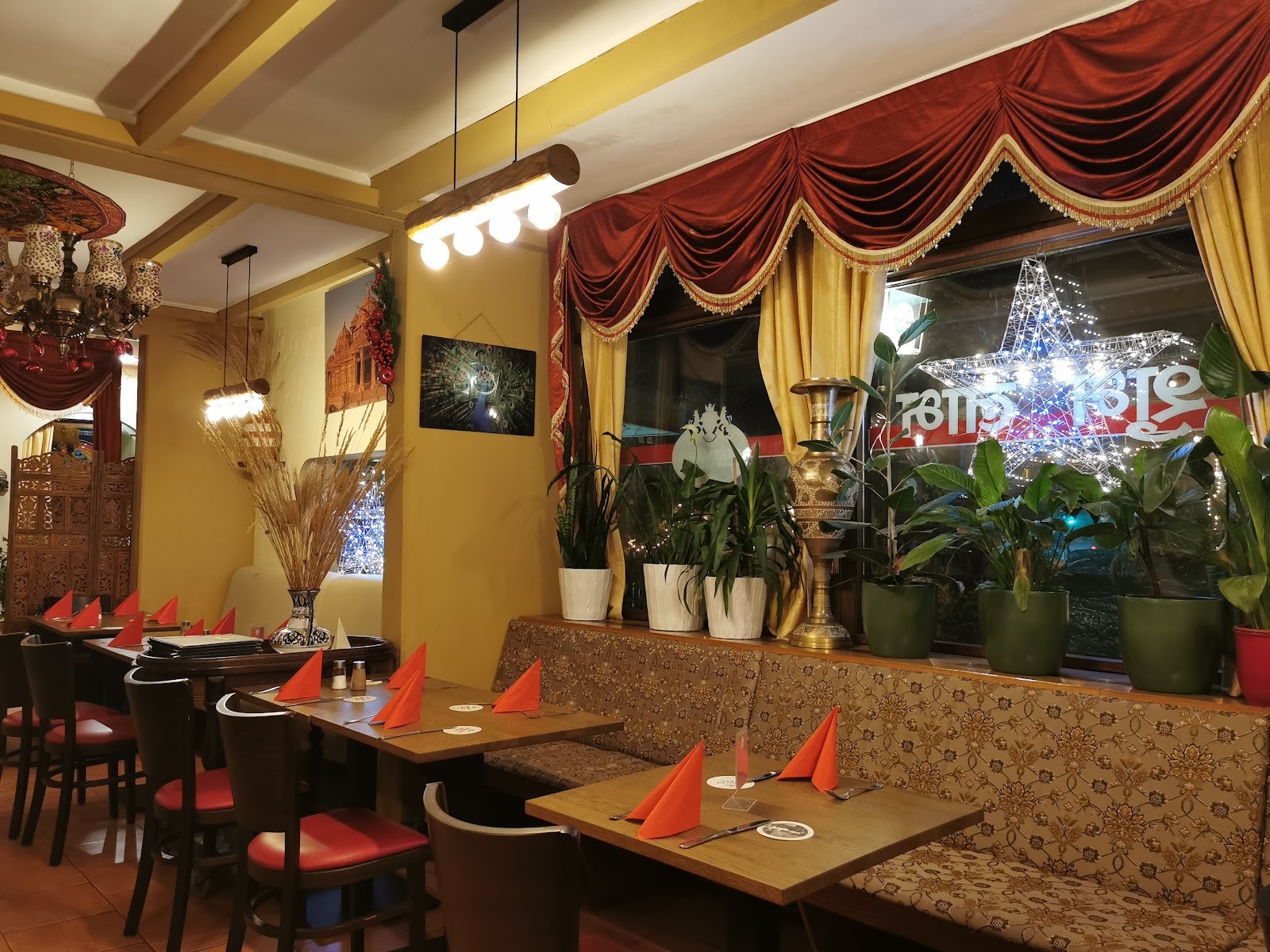 Delhi Mehek: the place
