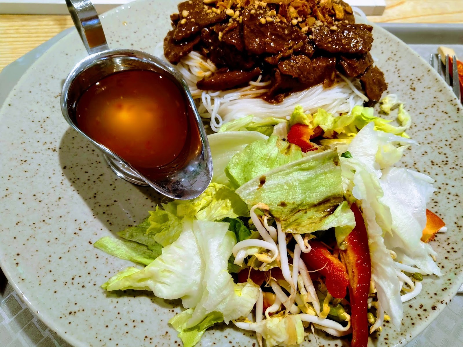 Loving Hut: food & drinks