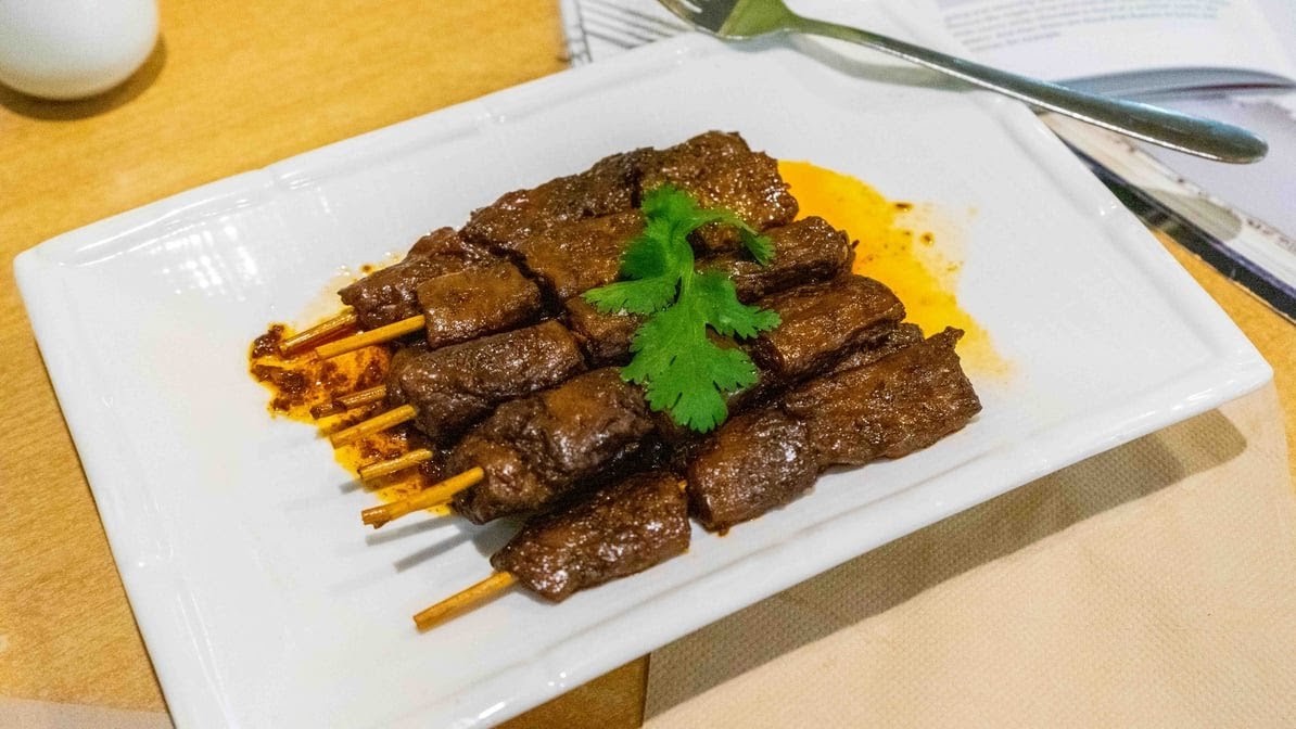 Sunflower Thai Vegan Restaurant: food & drinks