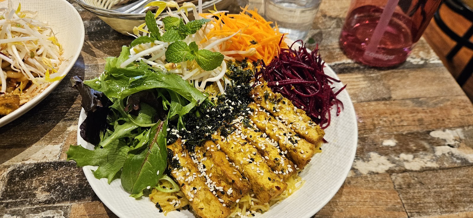 Olivia Spring Cafe: food & drinks