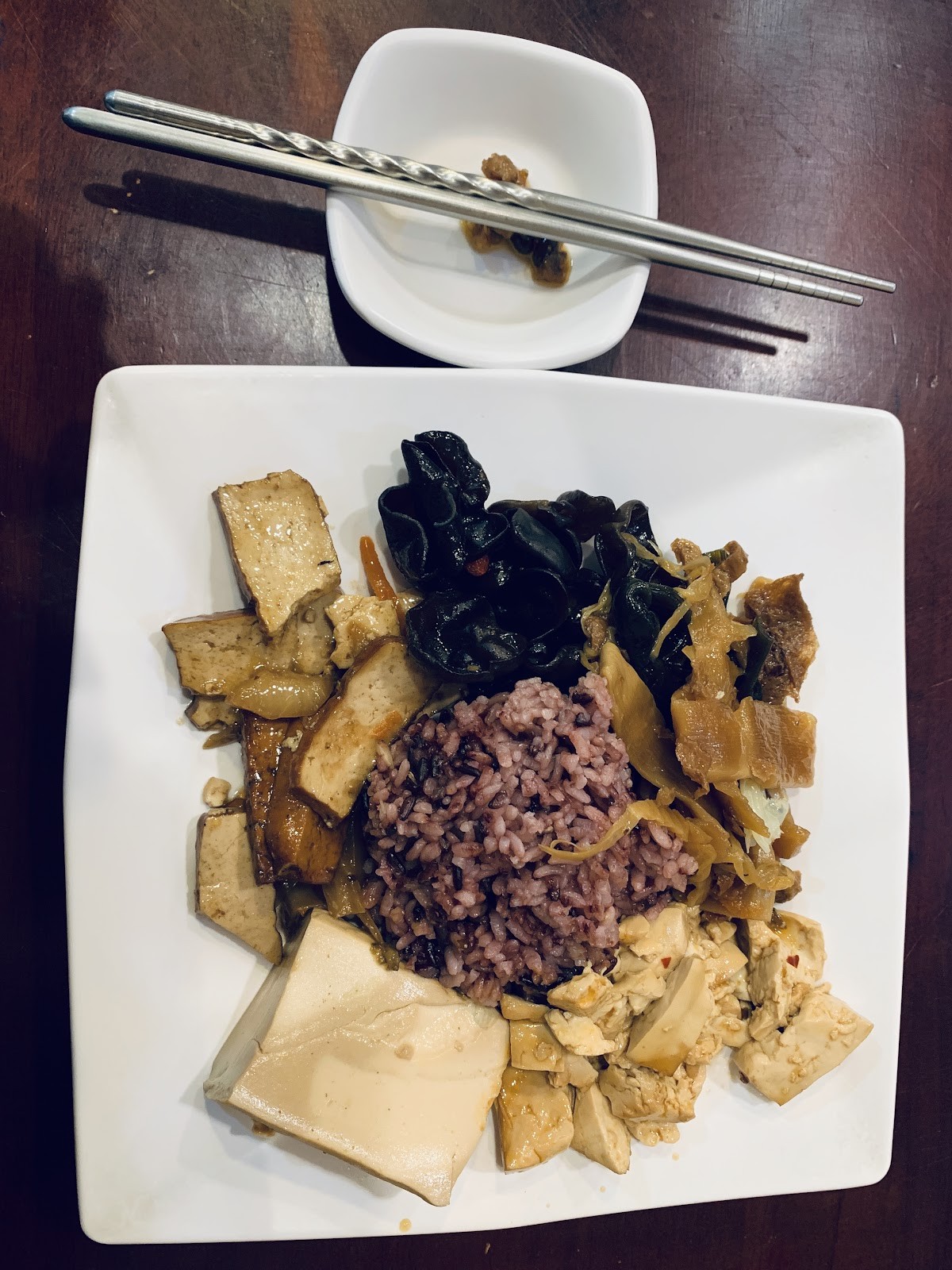 Fú Jù SùShí Guǎn 福聚素食館: food & drinks
