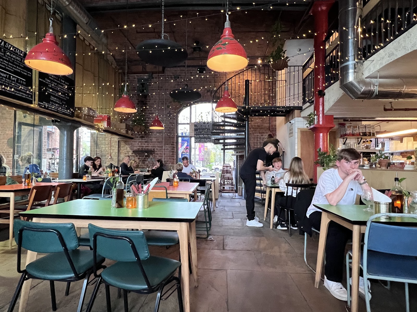 Rudy's Pizza Napoletana - Albert Dock: the place