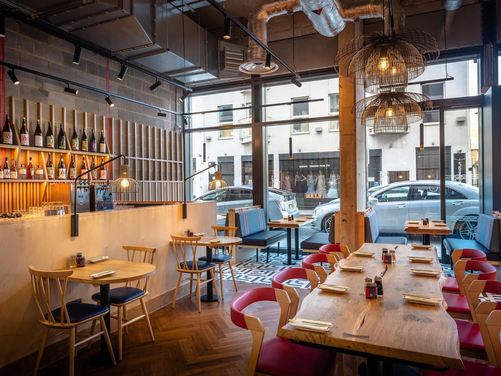 Tonkotsu Finsbury Park: the place