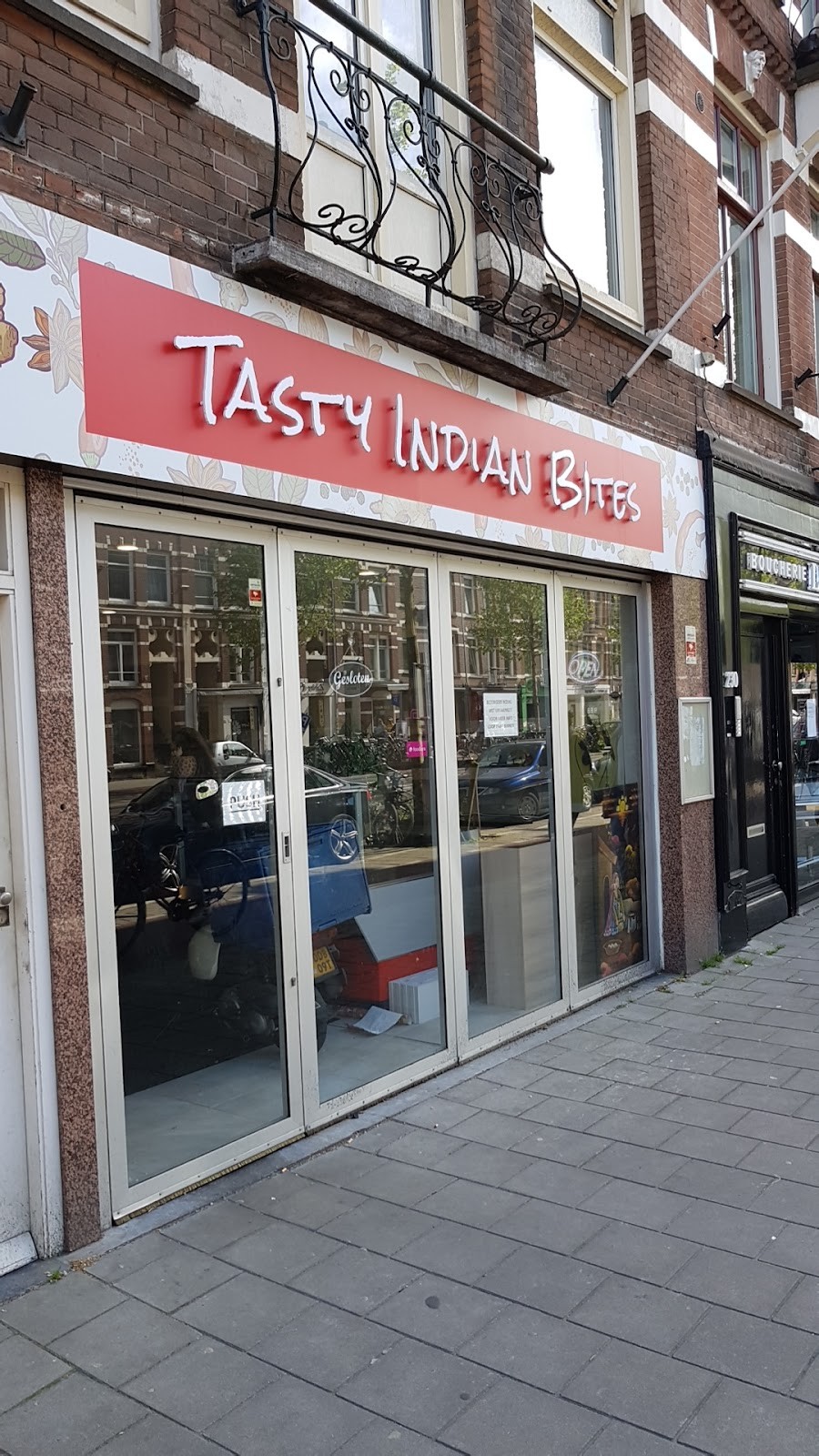 Amantra the Tasty Indian Bites: the place