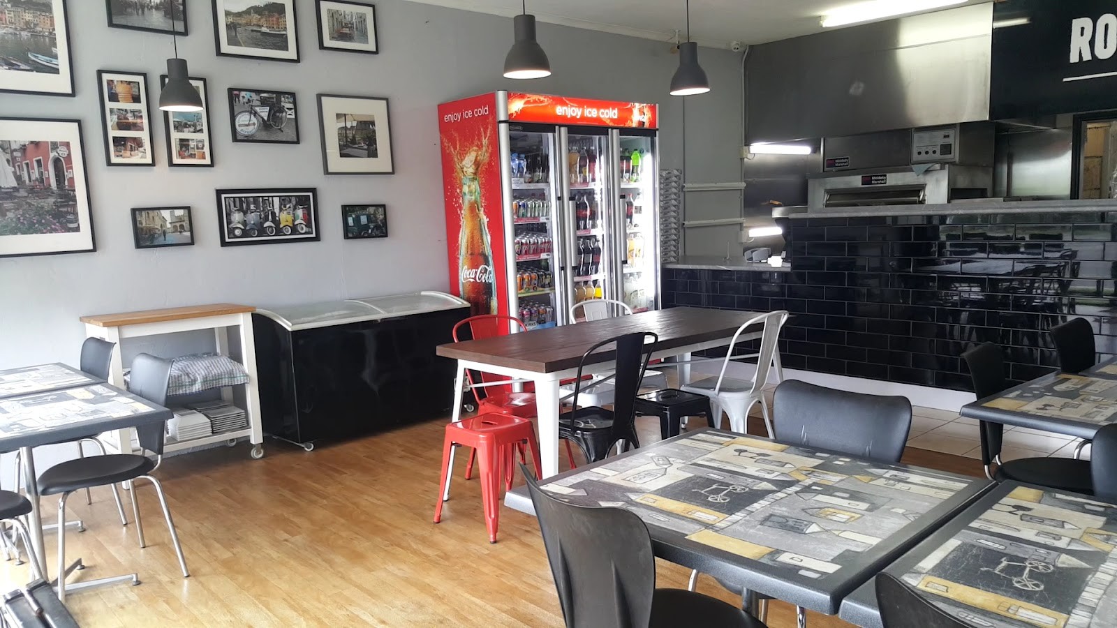 Rosco's Pizza: the place