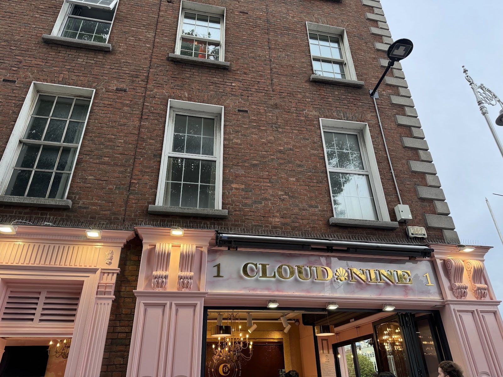 Cloud Nine Temple Bar: the place