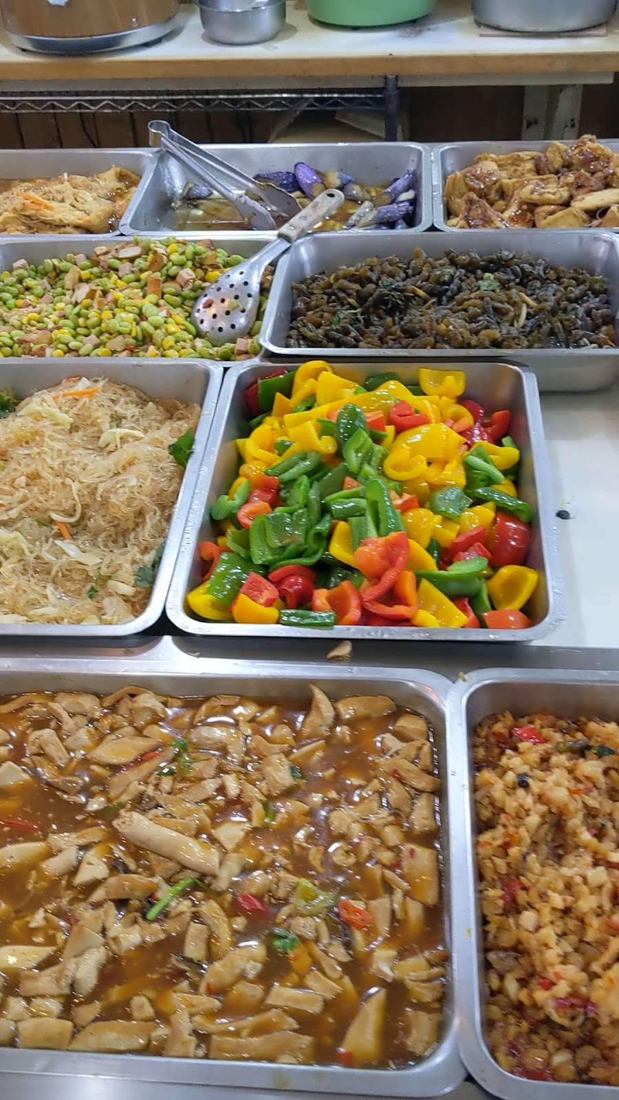 QuánJiāFú SùShí 全家福素食: food & drinks