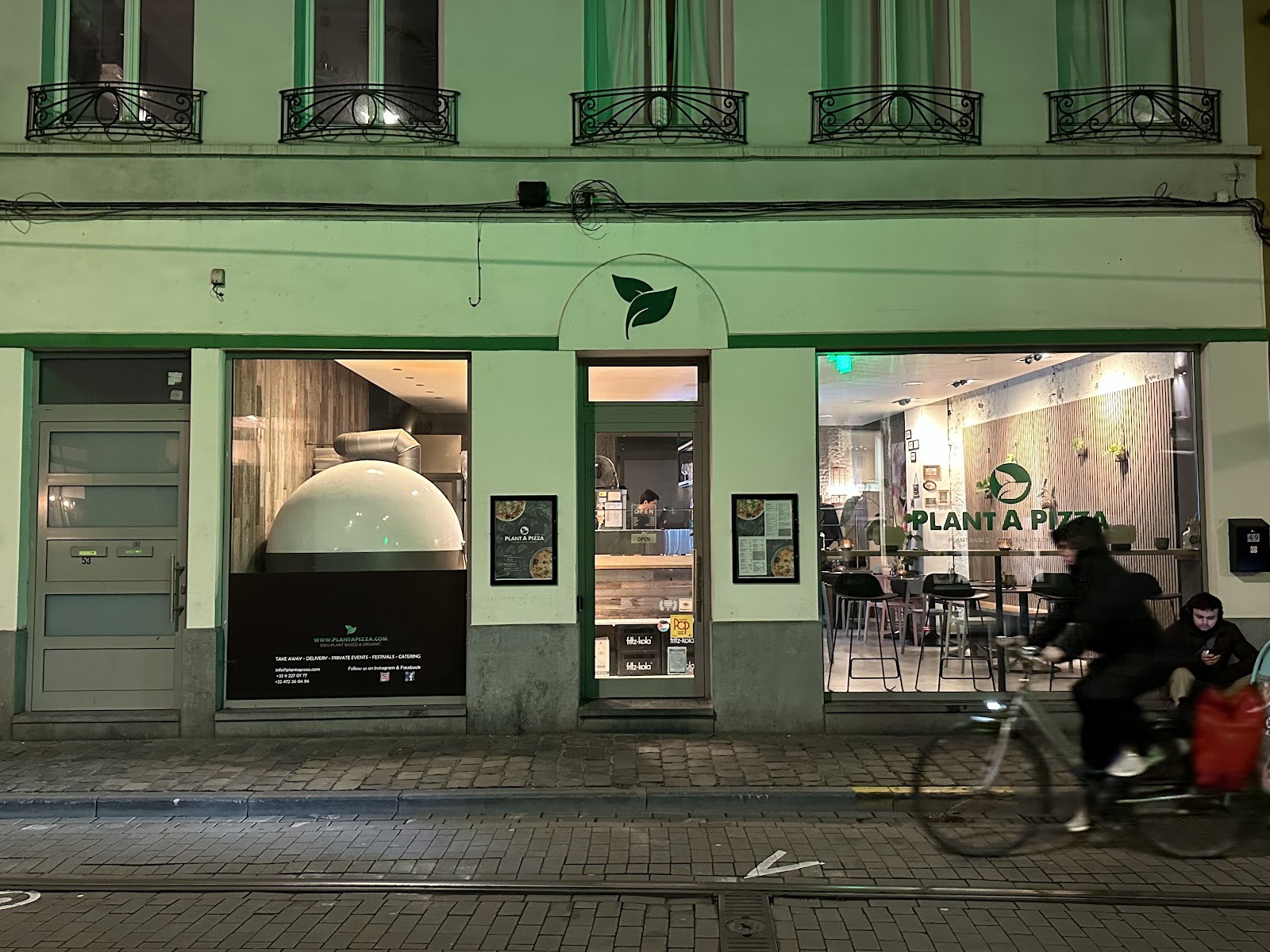 Plant A Pizza: the place