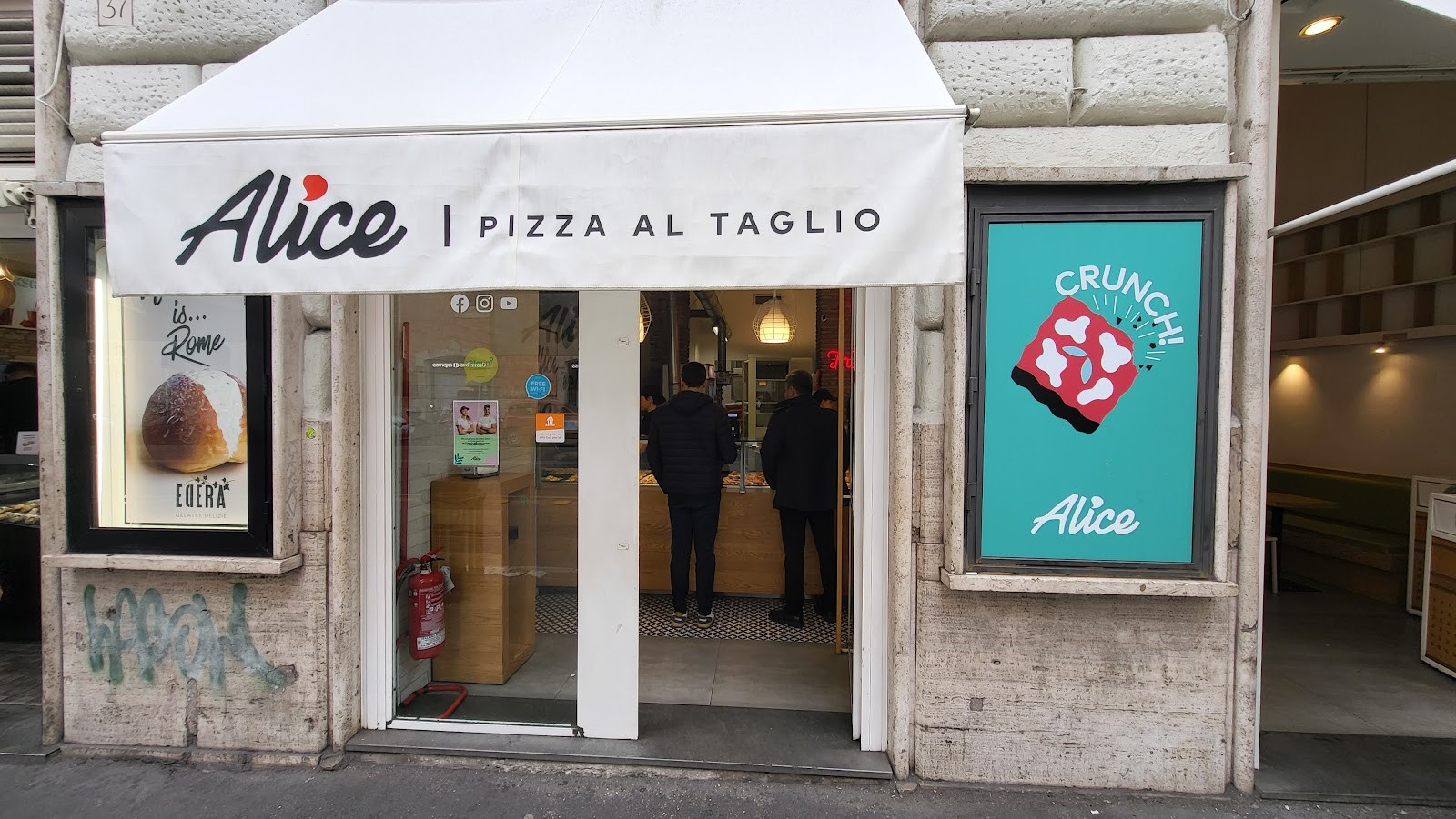 Alice Pizza: the place