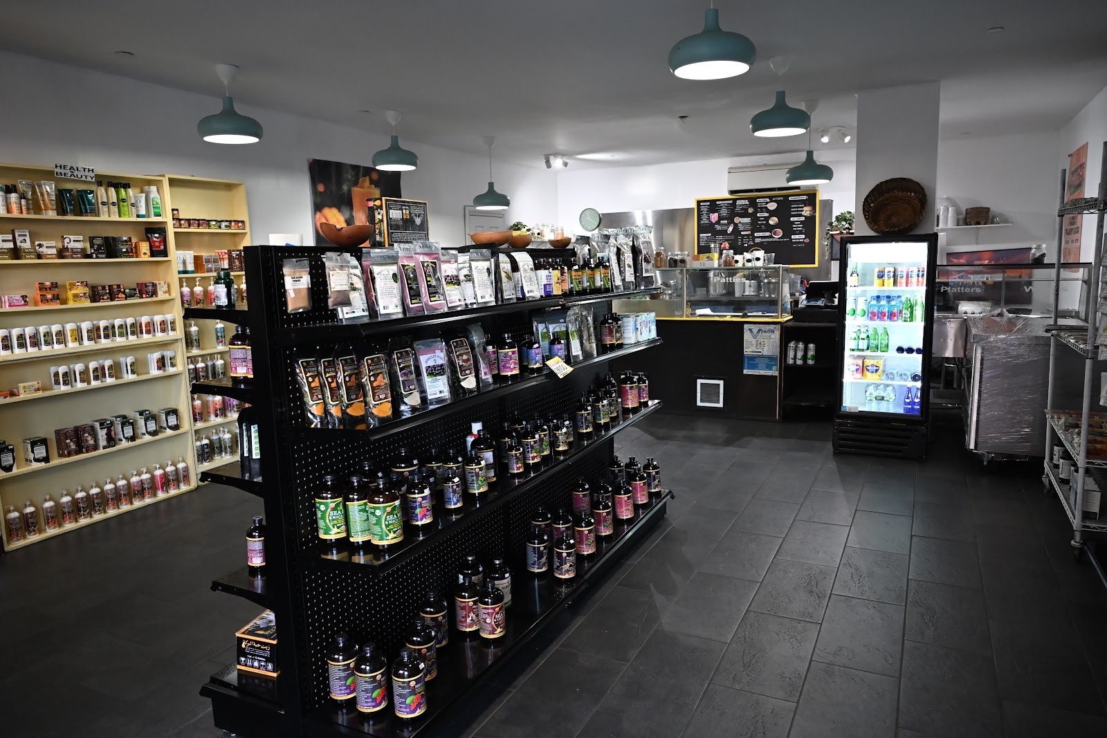 Juice & Gems: the place