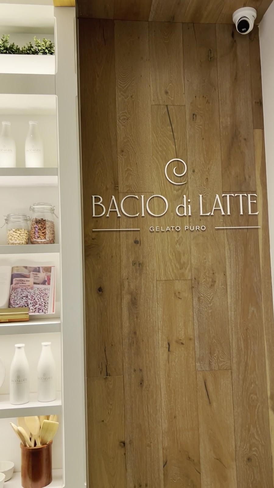 Bacio di Latte | Waterside at Marina del Rey, LA: the place