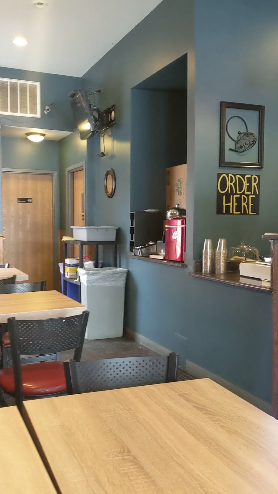 Zaytune Mediterranean Grill: the place