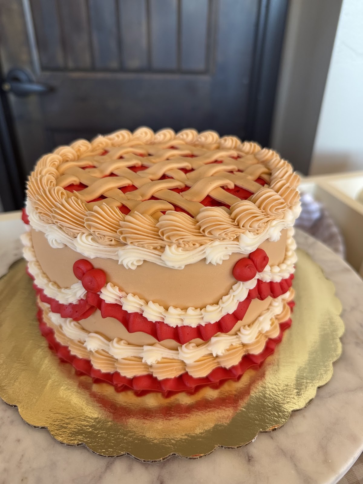 The Cake Bar: food & drinks