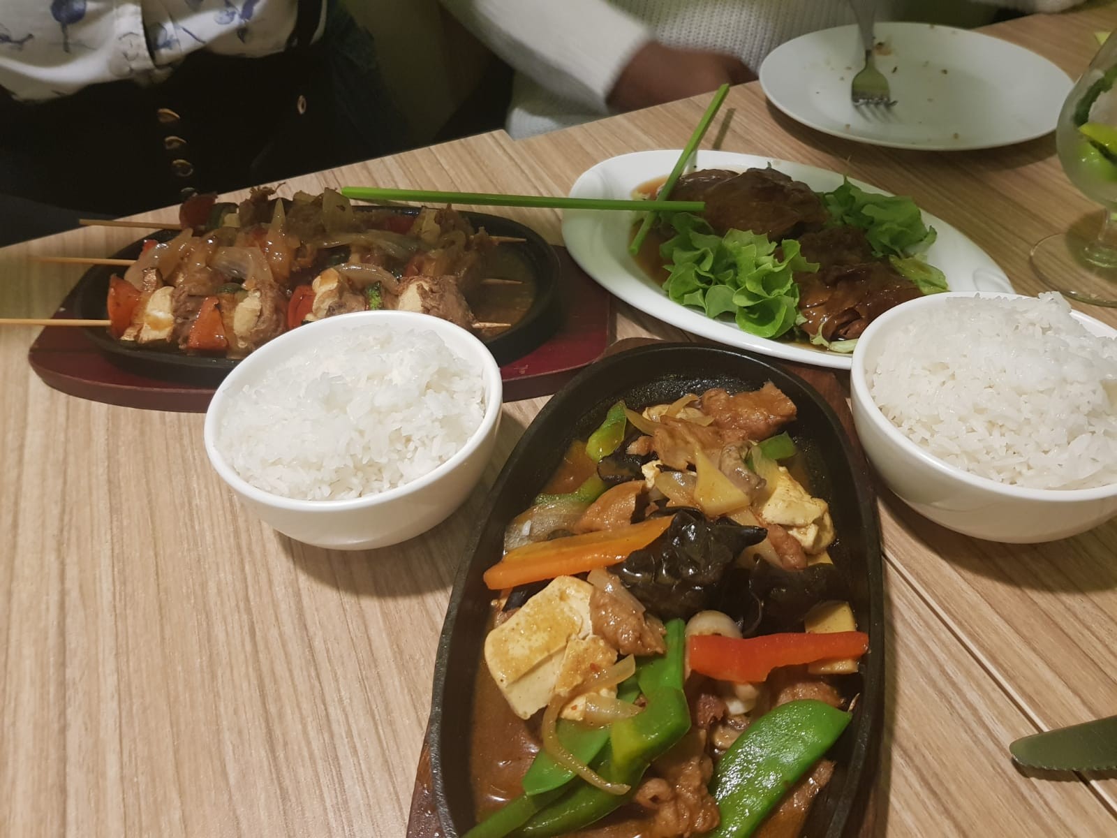 Maoz Vegetarian: food & drinks