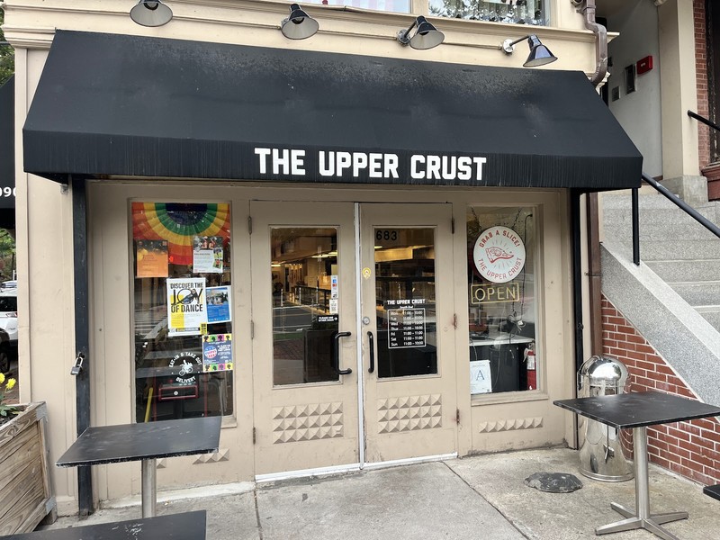 The Upper Crust Pizzeria: photo