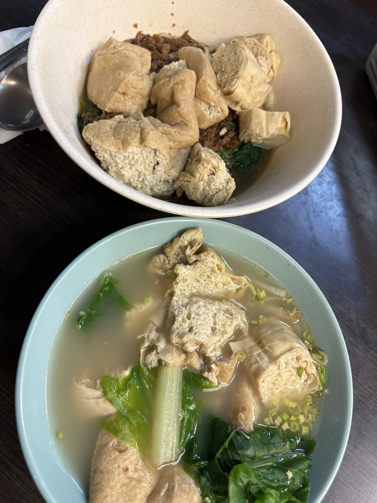 Xuě Lǐ Hóng 雪裏紅素食點心: food & drinks