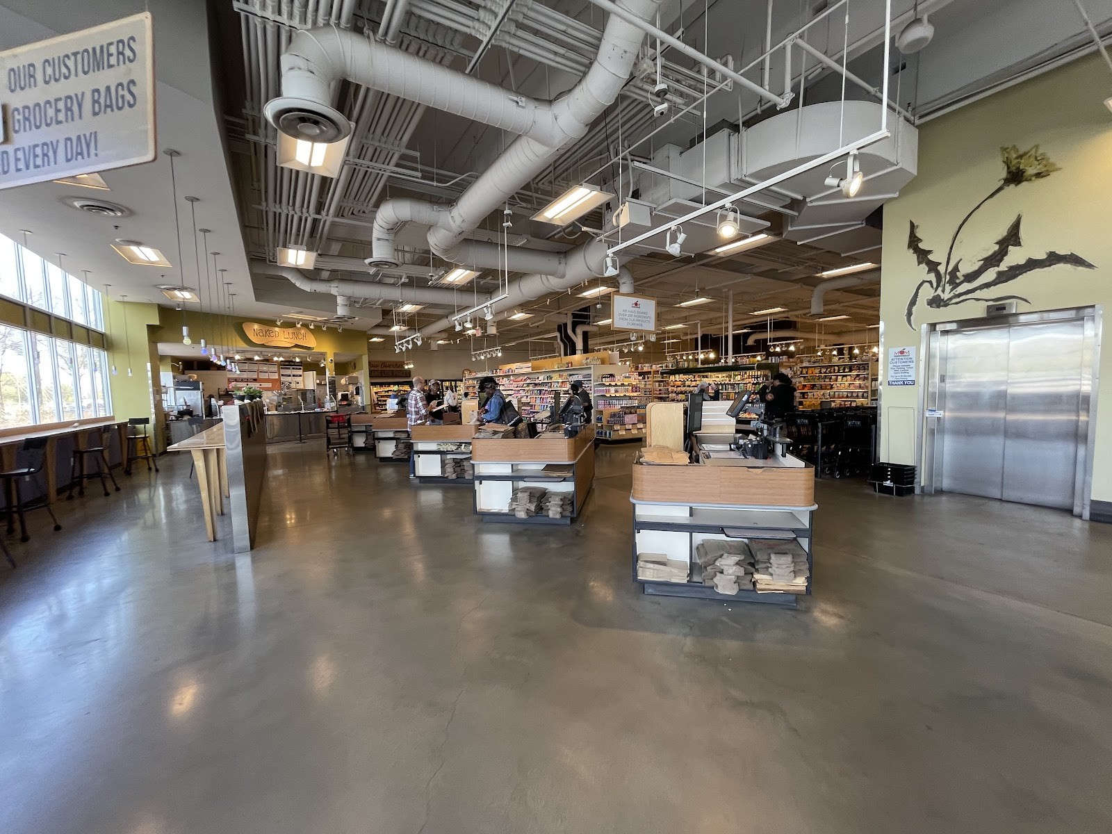 MOM's Organic Market: the place