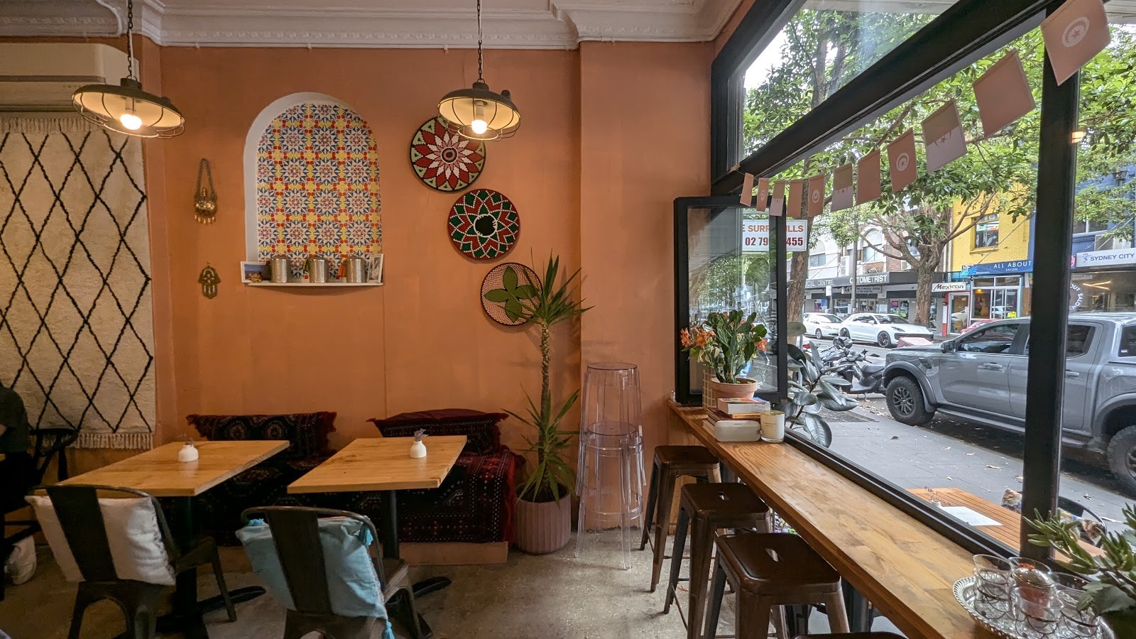Café Tanja: the place