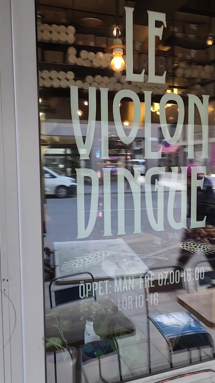Le Violon Dingue: the place