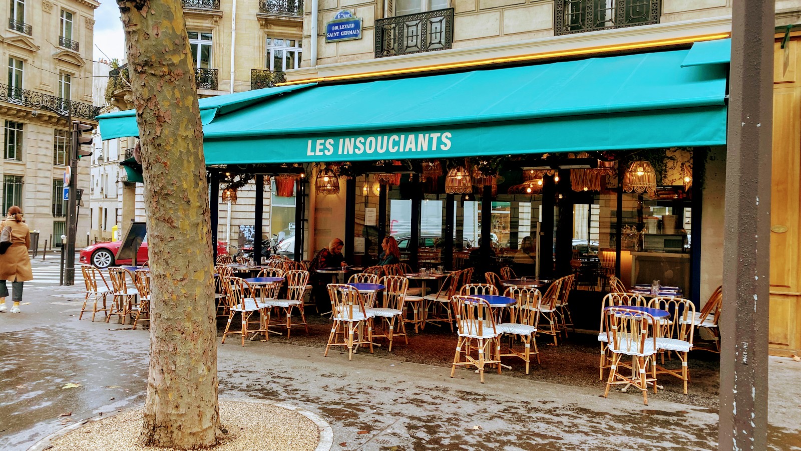 Les Insouciants: the place