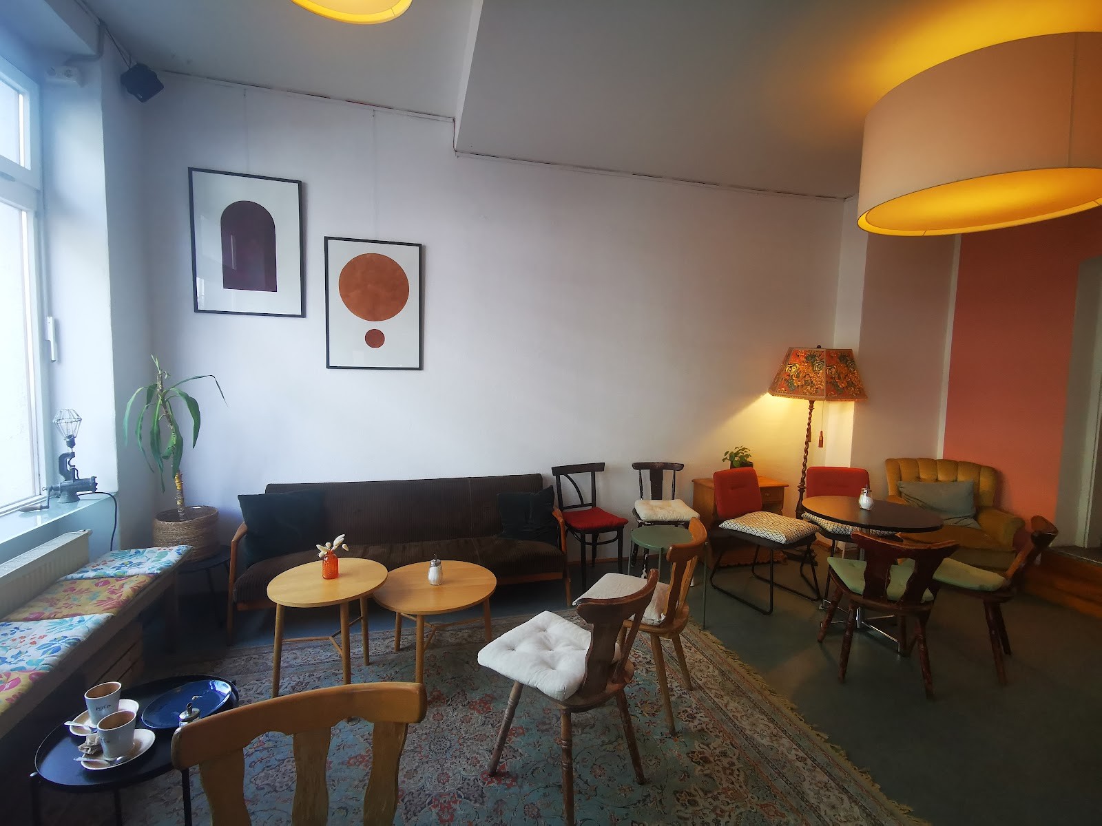 A Little West: the place