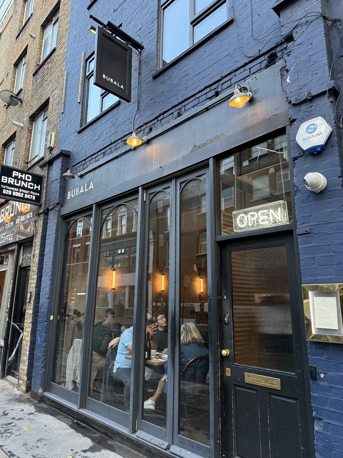 Bubala Spitalfields: the place