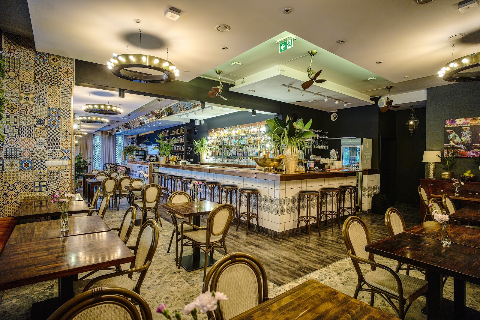 SHUK mezze & bar: the place
