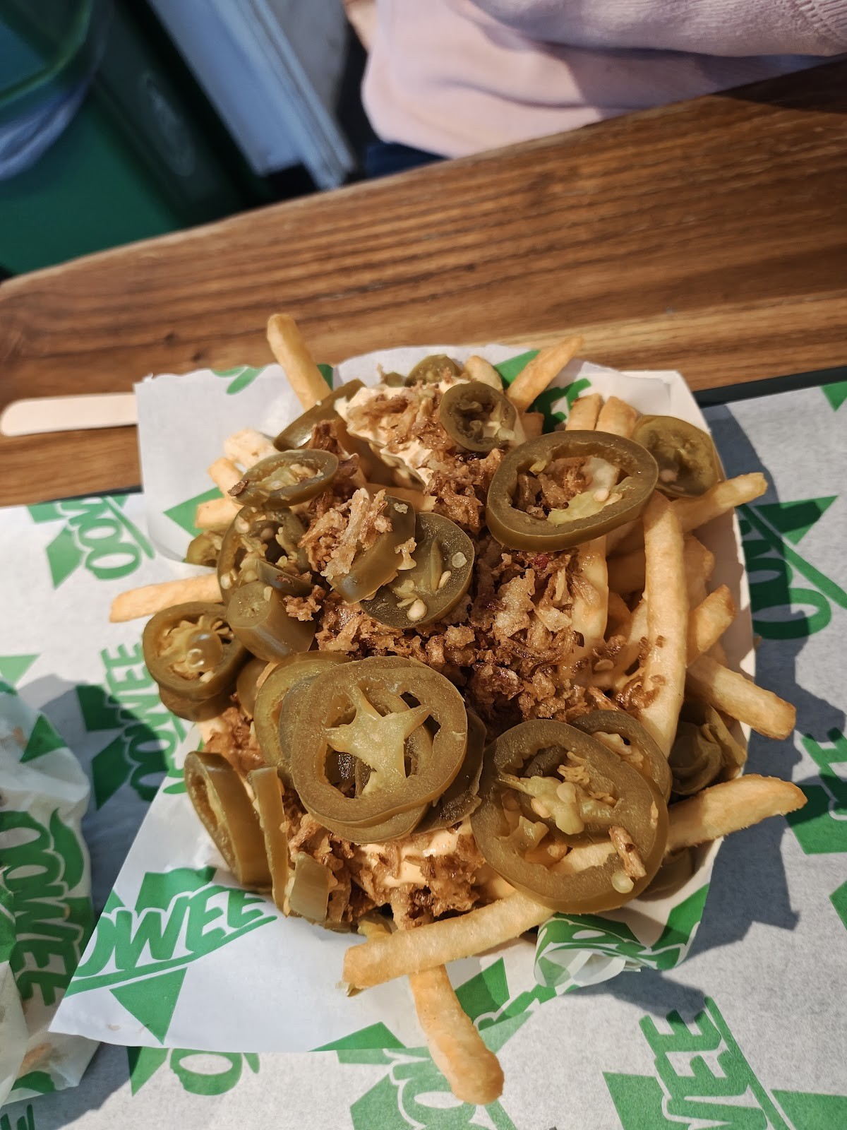Oowee Vegan Baldwin St. - Plant Based Burgers, Fried Chicken & Shakes.: food & drinks