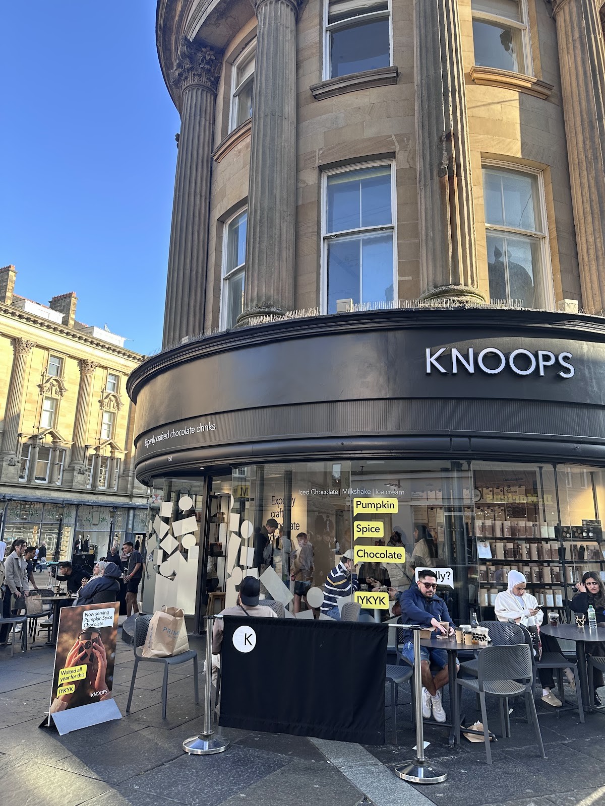 Knoops: the place