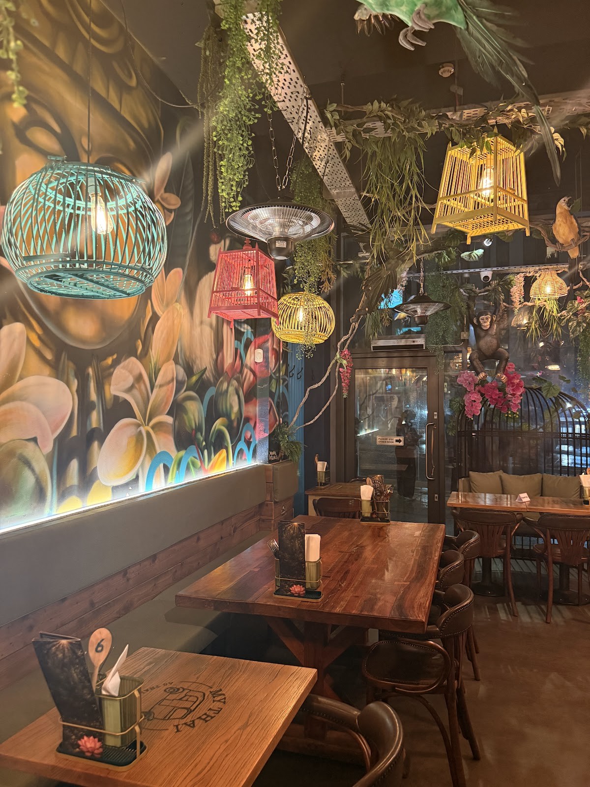 My Thai: the place