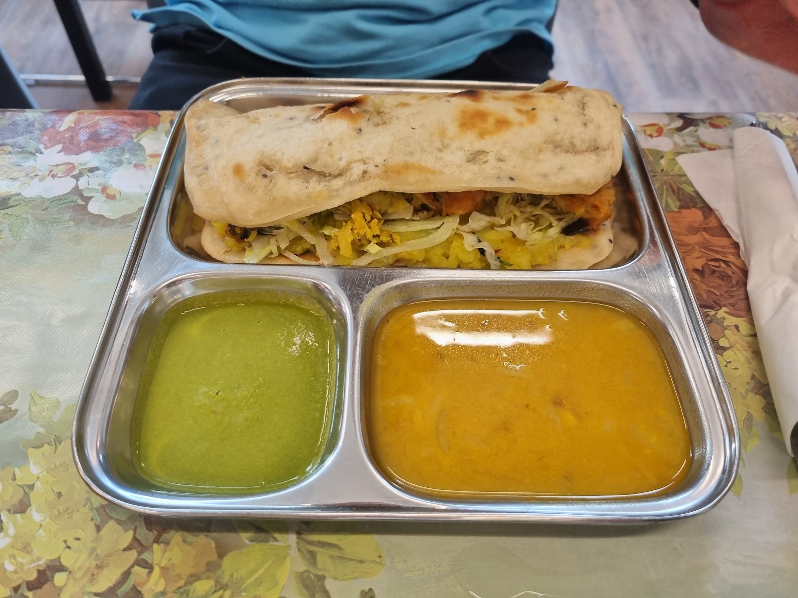 Thenga Cafe: food & drinks