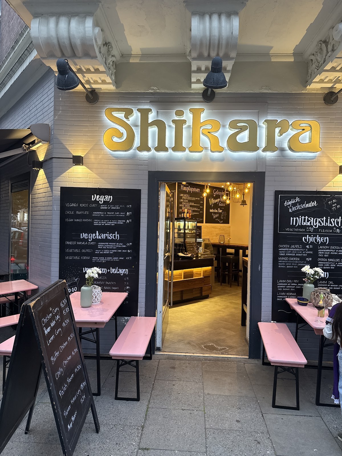 Shikara St. Pauli: the place