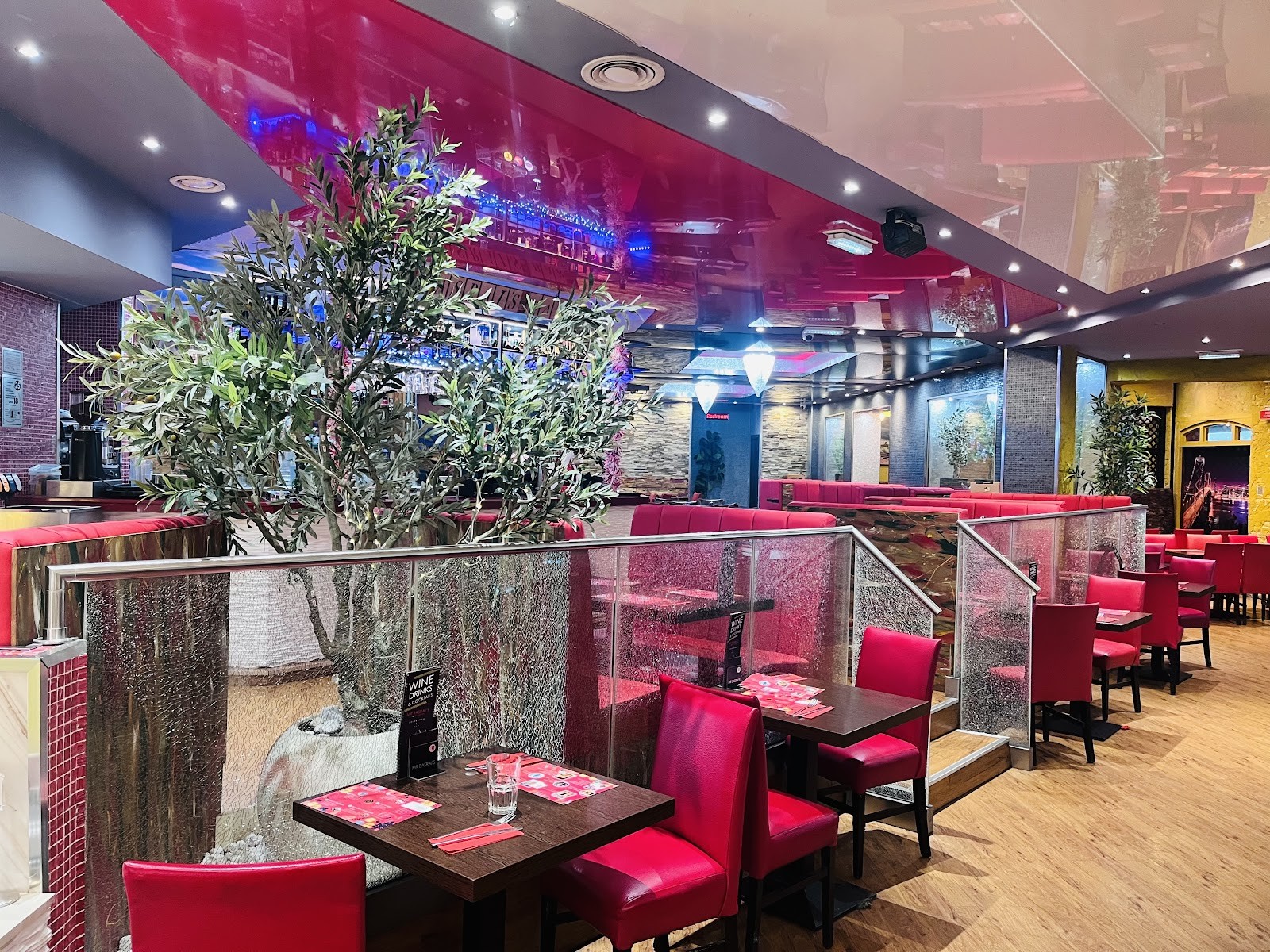 Mr Basrai's World Cuisines: the place
