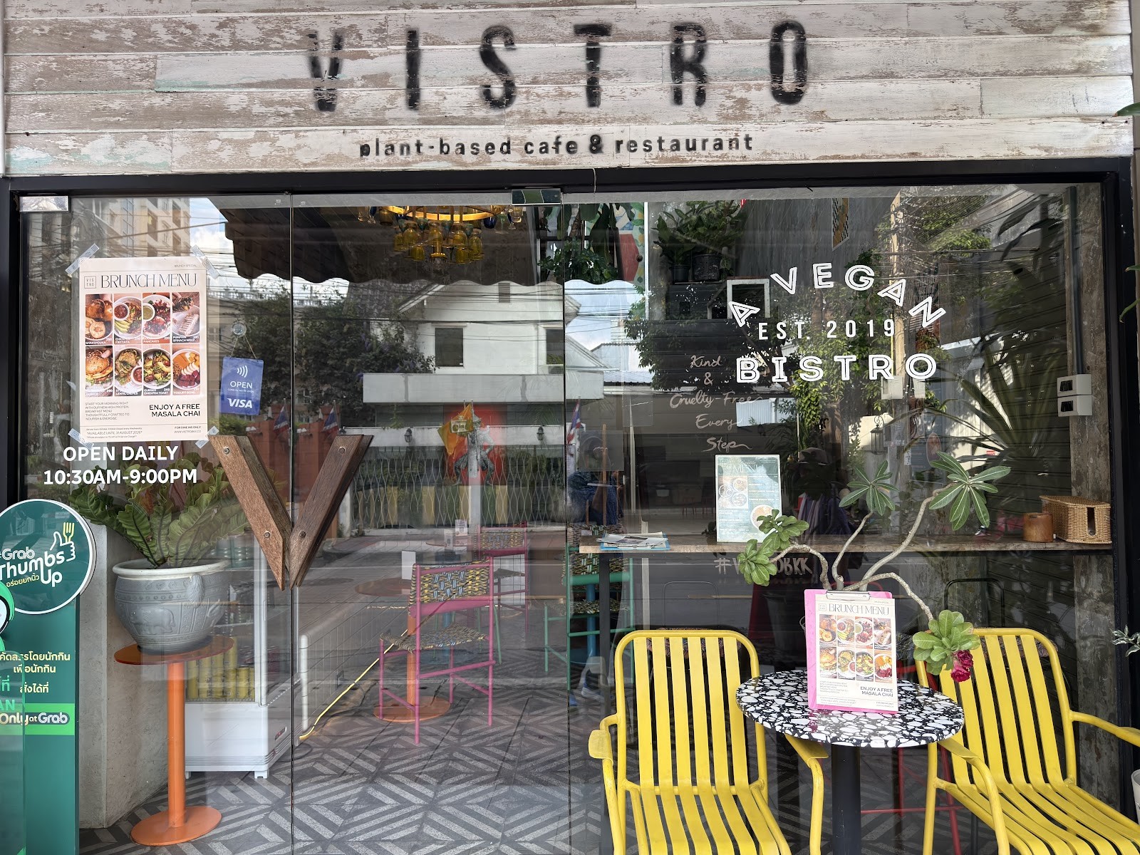 Vistro-Vegan Cafe & Restaurant: the place