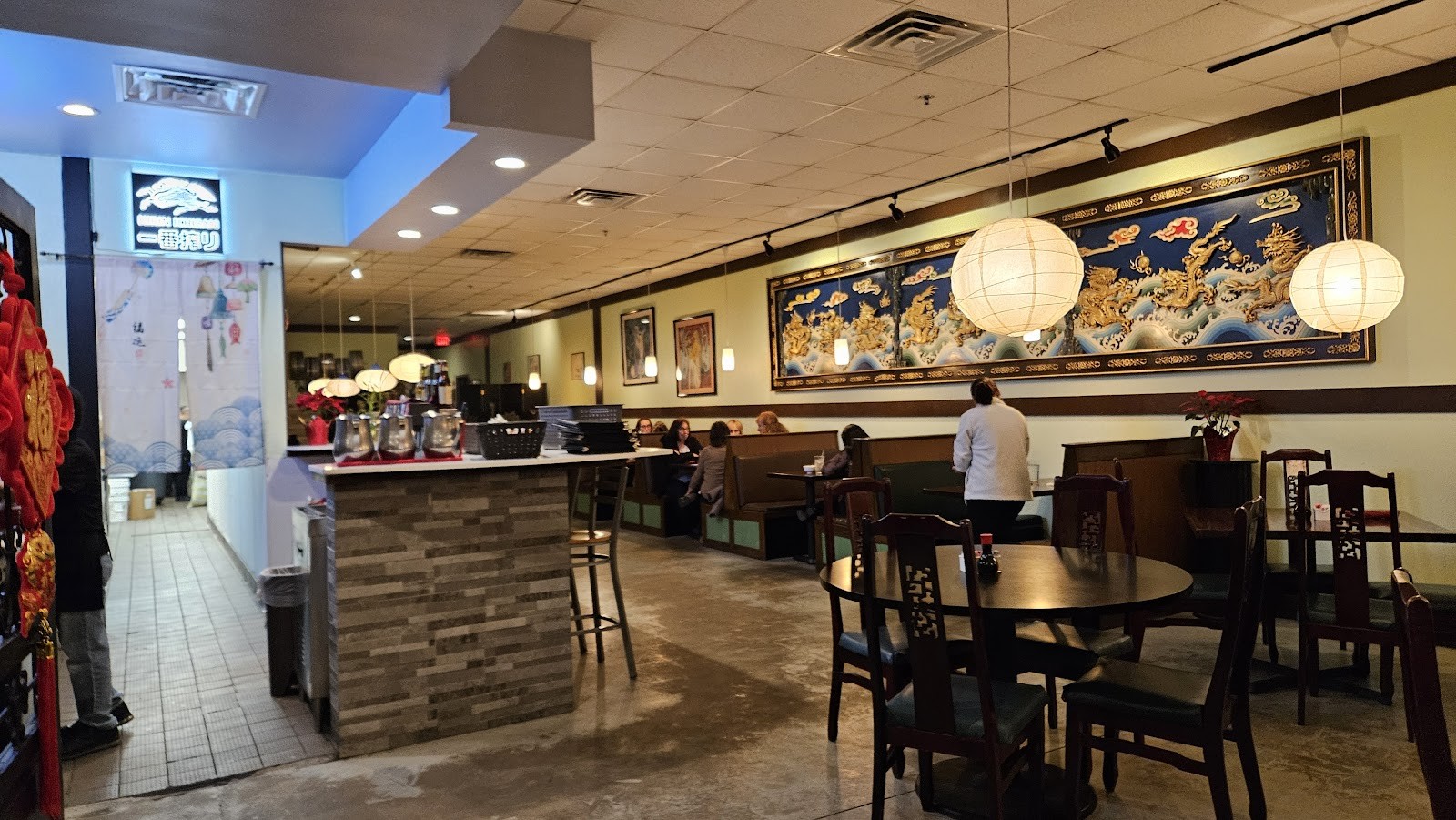 China Cafe Lakeline: the place