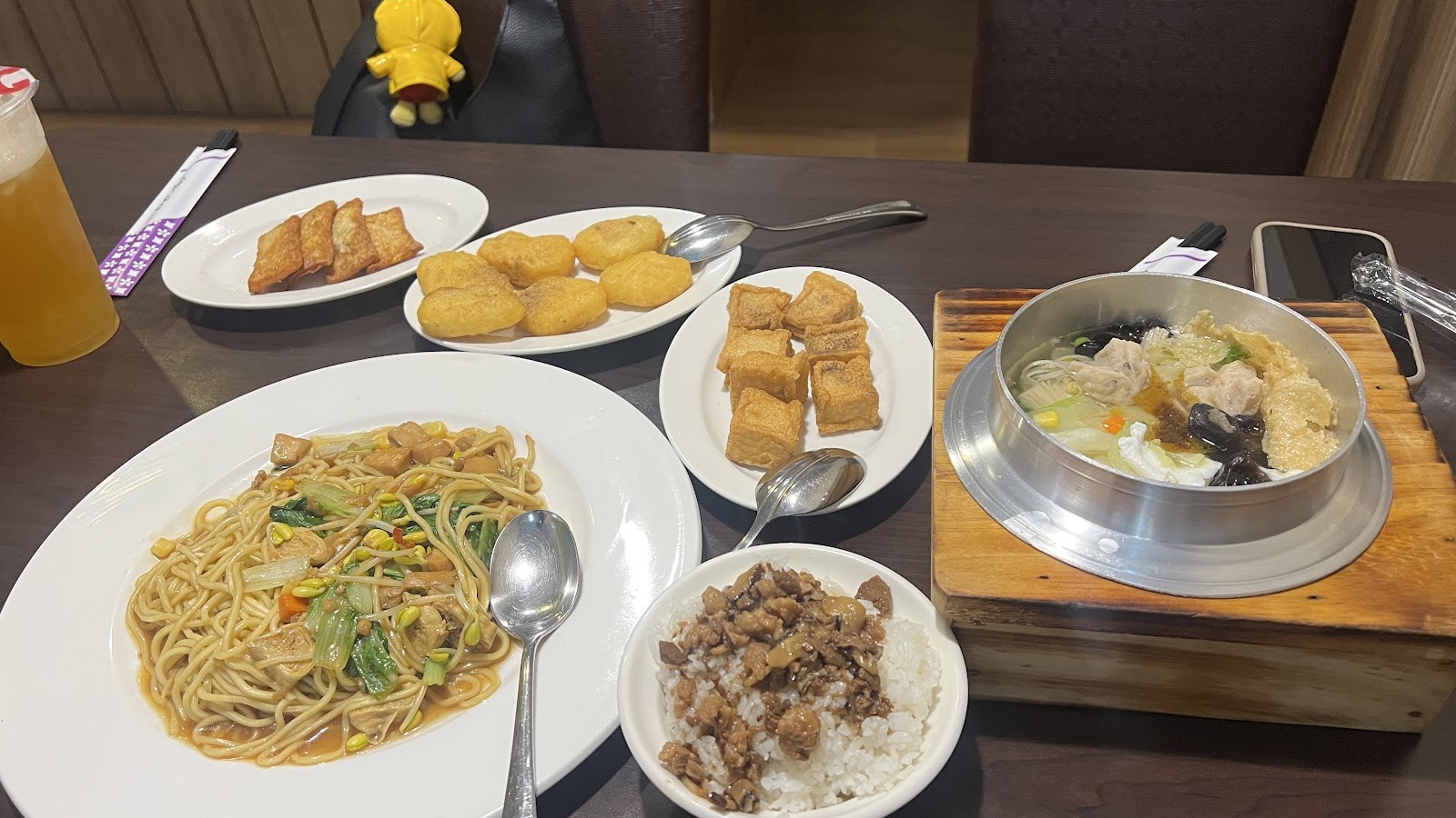 Shi-a-wa-se: food & drinks