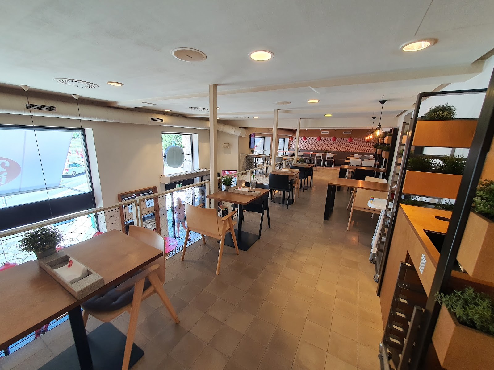 360pizza: the place