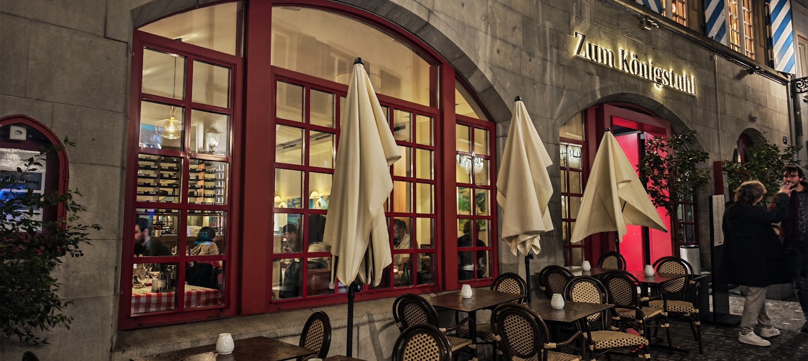 Zum Königstuhl - Schweizer Restaurant in Zürich Niederdorf: the place