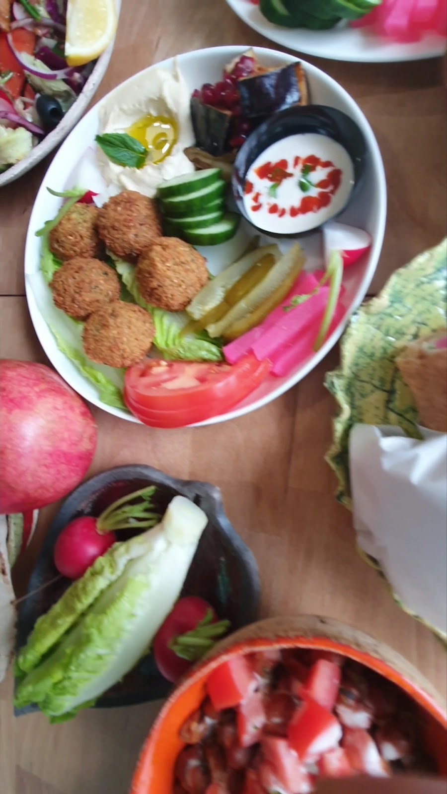Falafel Full hummus falafel: food & drinks