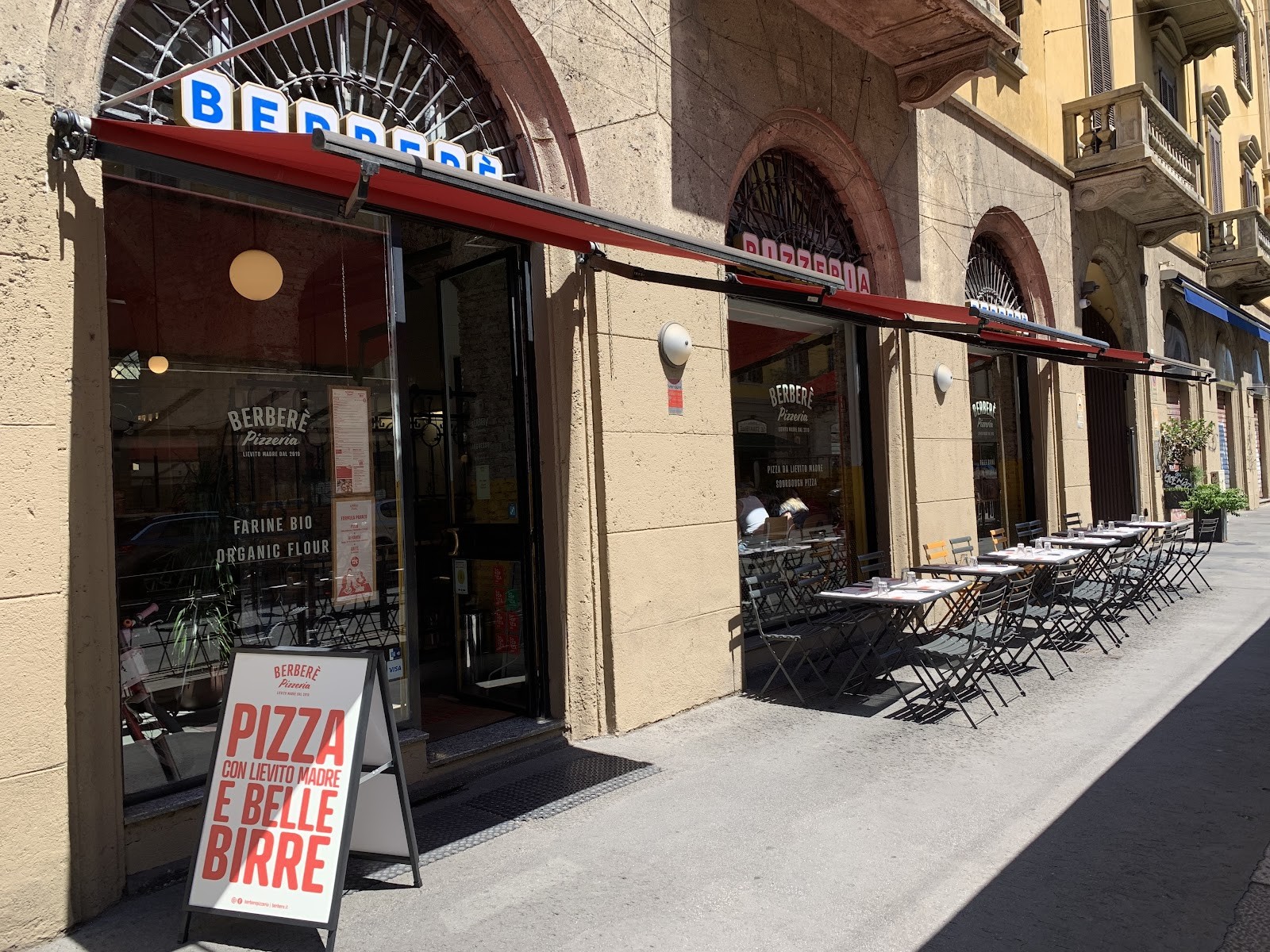 Berberè Pizzeria Navigli: the place