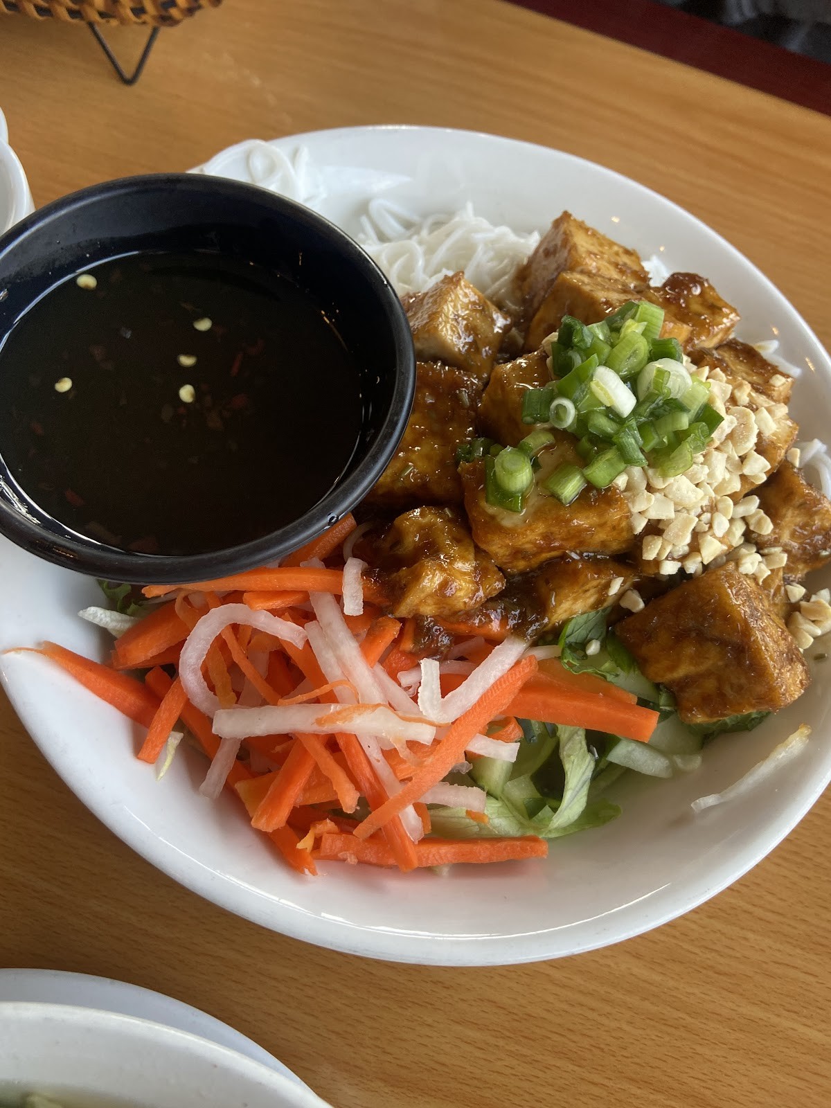 The Monkey Bridge: food & drinks