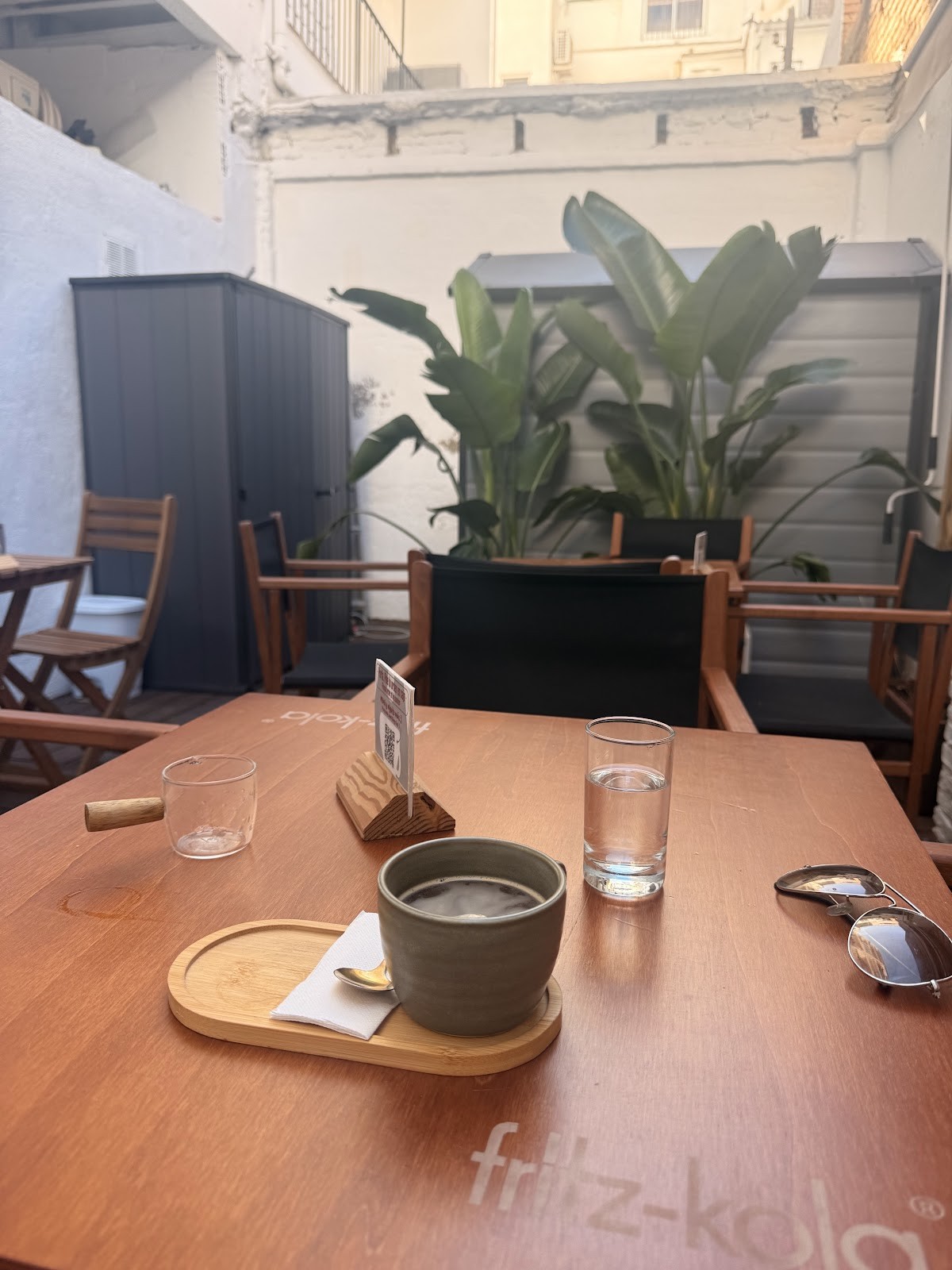 LET IT BLOOM - Specialty Coffee n' Brunch: the place