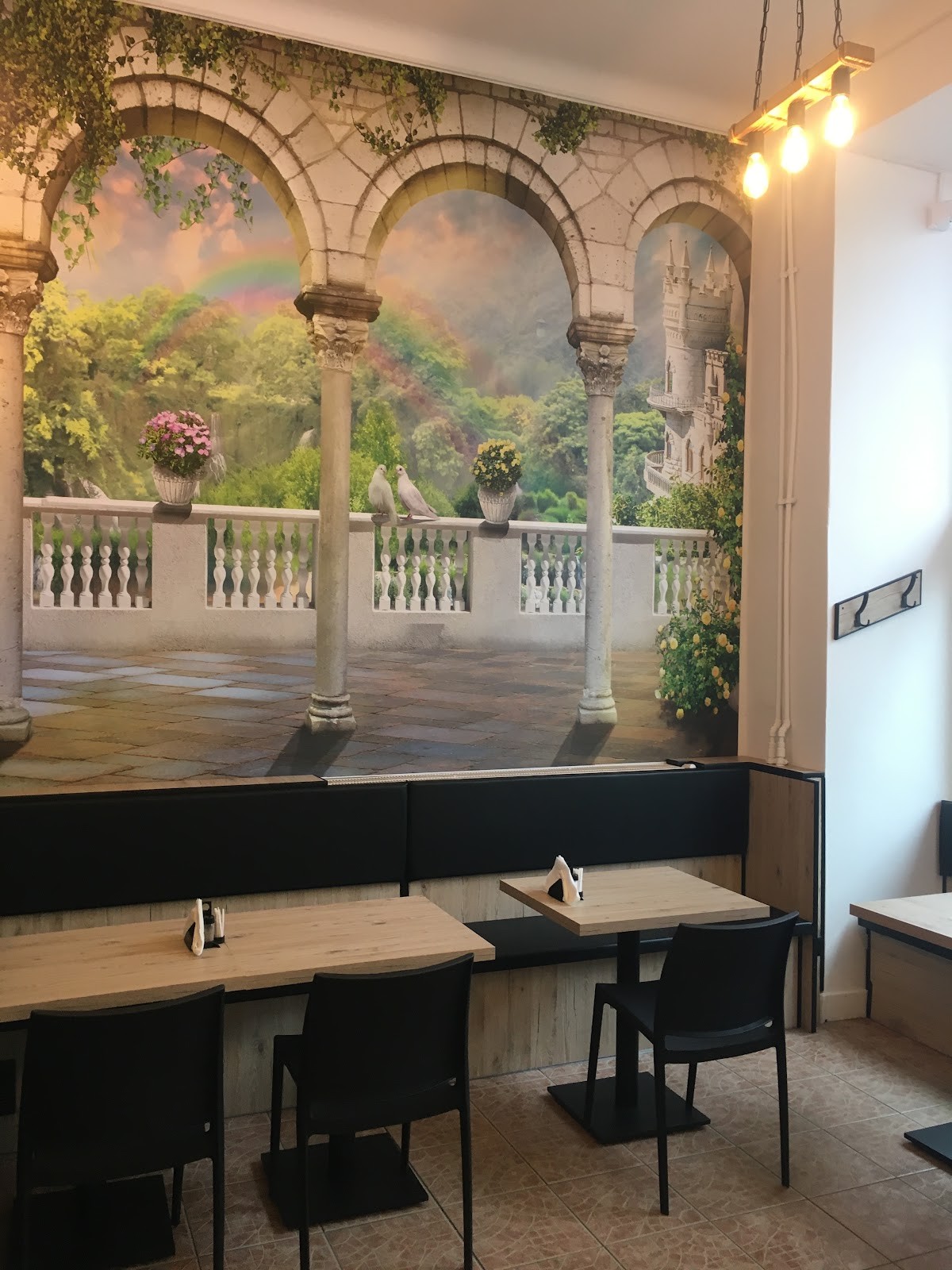 Falafel Garden & Mezze: the place
