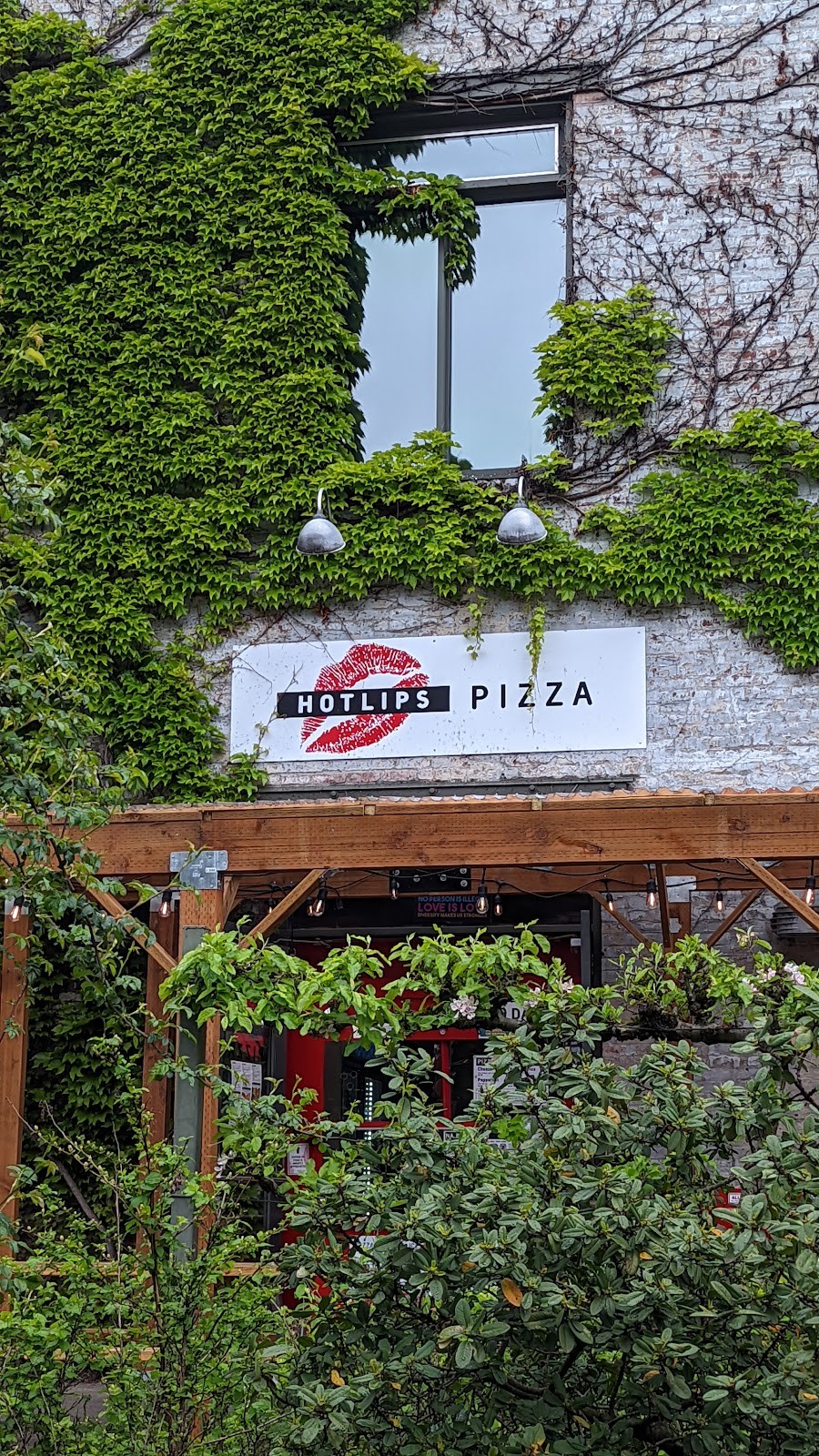 HOTLIPS Pizza - Pearl: the place