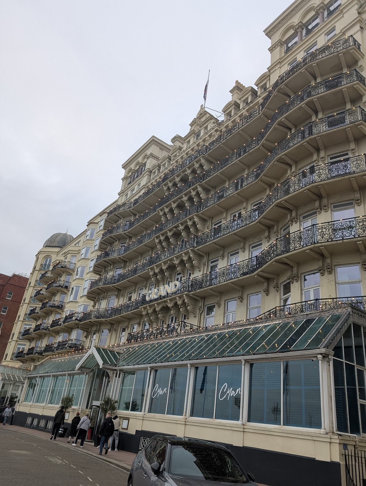 Cyan Brighton: the place