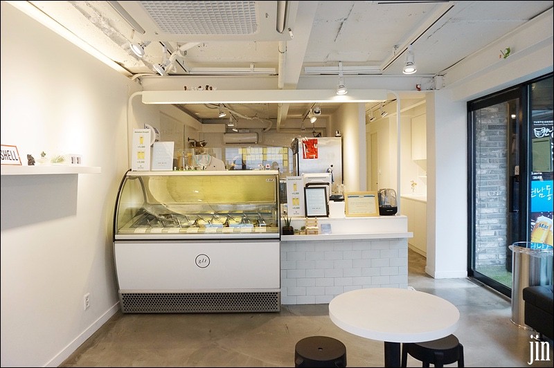 g.l.t gelato: the place