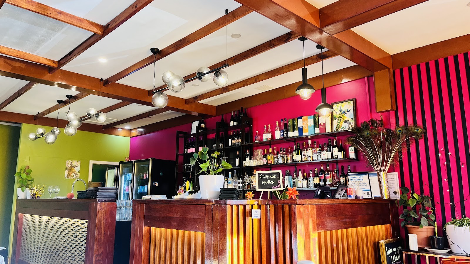 Curry Queen Tandoori: the place