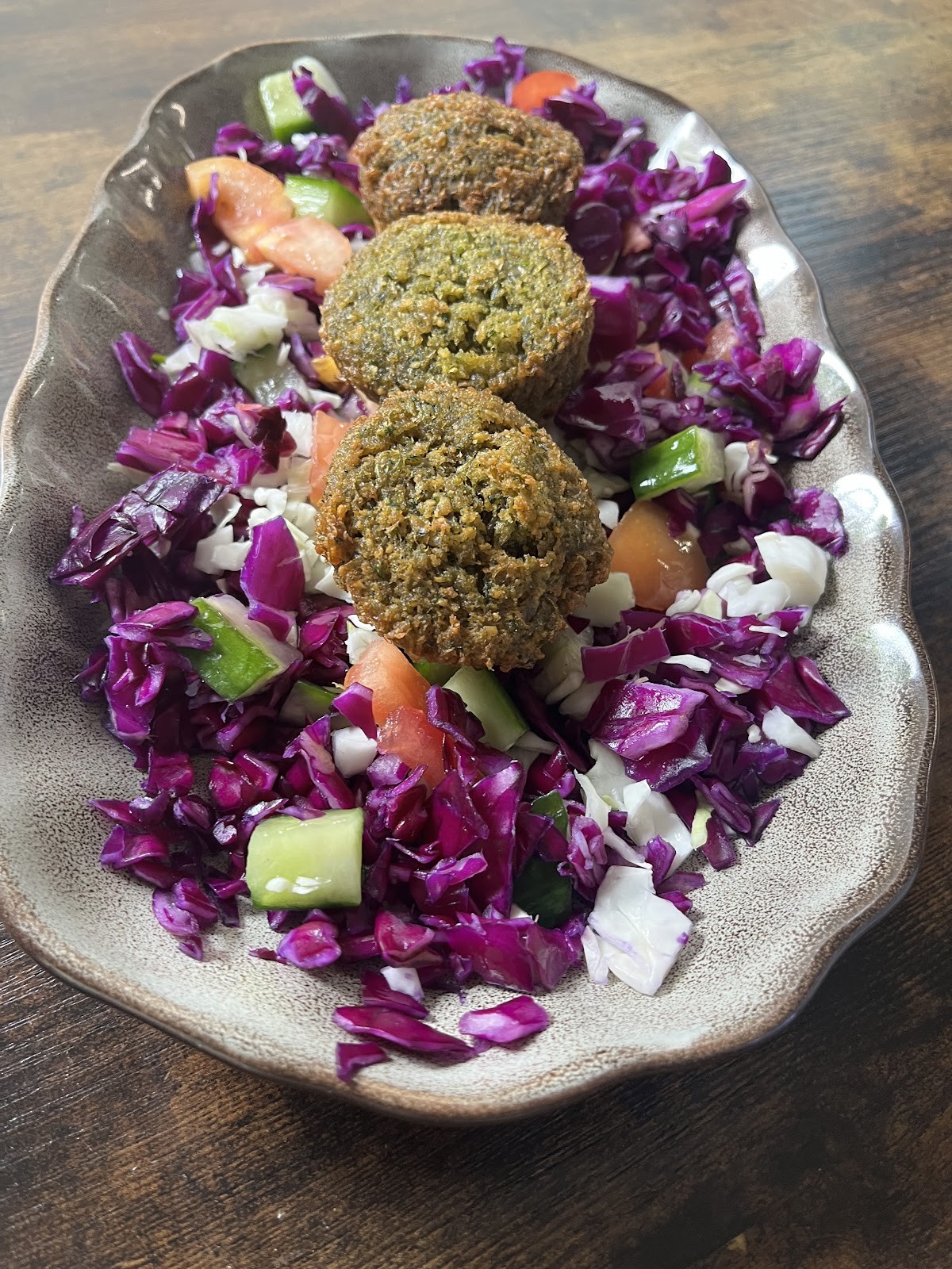 Falafel Republic Cafe: food & drinks