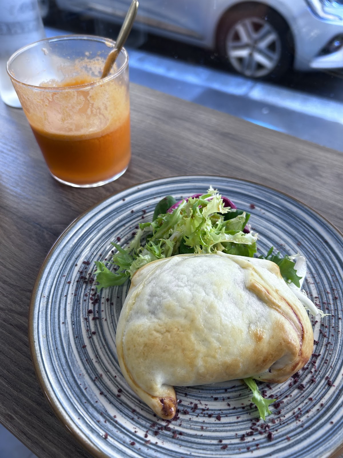 AïKÉ Aike: food & drinks